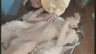 풍부한 포르노 고전 연인에 의해 엿.