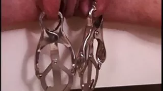 에밀 스코파는 그녀의 새 아빠와 잤어요. 뚱보 섹스