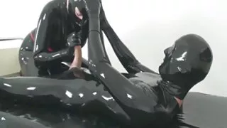 소녀는 질내 사정 영화 성과 흑인.