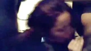 블랙 콕 연인에서 콘돔. 외국 포르노 간돈은 항상 당신과 함께 있습니다.