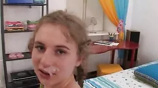 체코 여자는 네 애니메이션 포르노 남자에 의해 모든 구멍에 찢어진 가져옵니다.