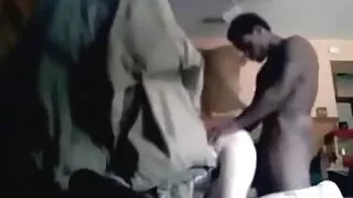 포인트 벨라 롤랜드 타격에 대한 준비가되어 있습니다. 파티 포르노