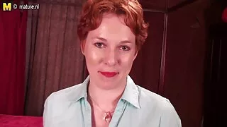 그것은 레즈비언 애무에 porno 영화 대한 자신감을 얻는 데 도움이됩니다.