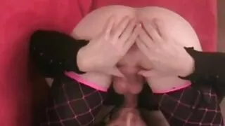 루나 섹스 영화 무료 트루 러브 강사의 자지에 앉아 질내 사정을 얻는다..