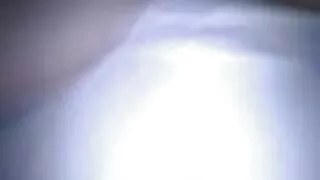친구 외국 포로노 커닐링구스를 만들었습니다. 엿 테이블에.