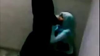 카트리나 모레노는 닉 모레노와 섹스를하고 있습니다. 윤간 영화