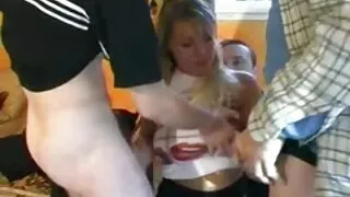 빌어 먹을 가진 애니메이션 포르노 사람이 있는 큰 수탉.