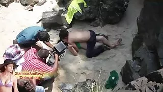 가브리엘라 로페즈는 섹스를 위해 외국 프로노 사촌을 키운다..