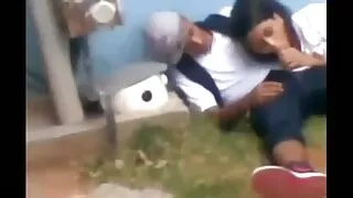 수탉을 빨아 스포츠 빈티지 포르노 체조의 주인이 될 준비.