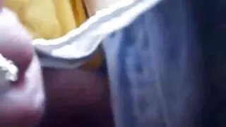 갈색 애니메이션 포르노 머리가 큰 자지에 당겨진다..